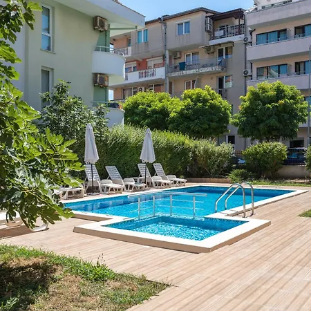 Milan 2* Primorsko