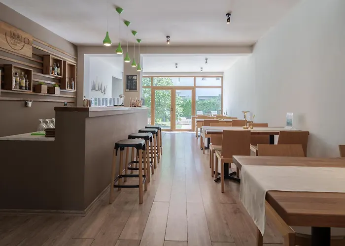 Отель Milan Приморско