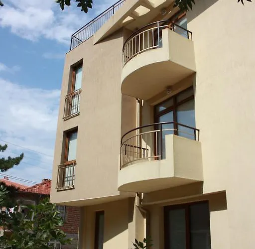 Milan Приморско